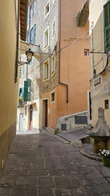 Car.Lo. Casa Vacanze Dolceacqua Exteriör bild